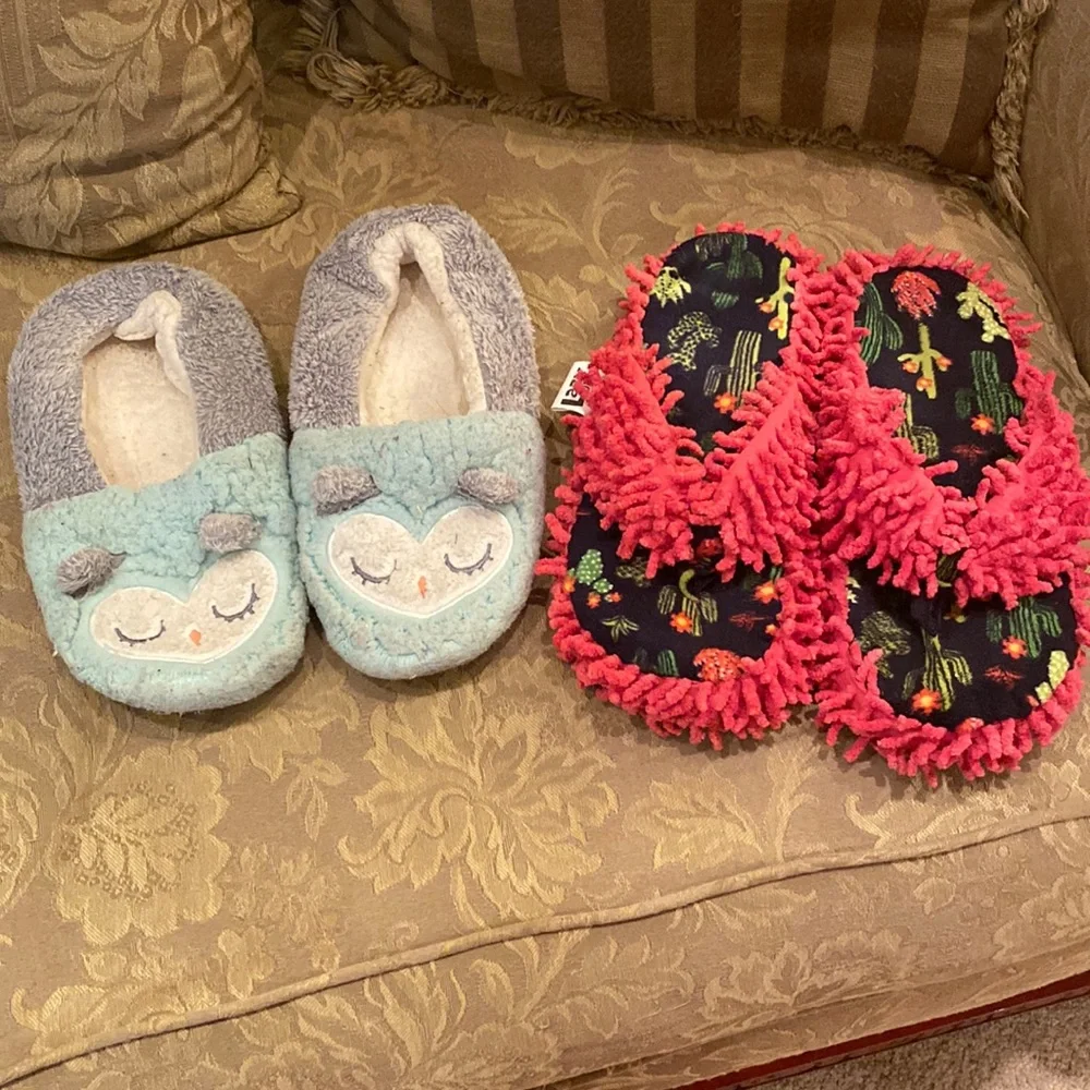SLIPPER BUNDLE - Picture 1 of 2